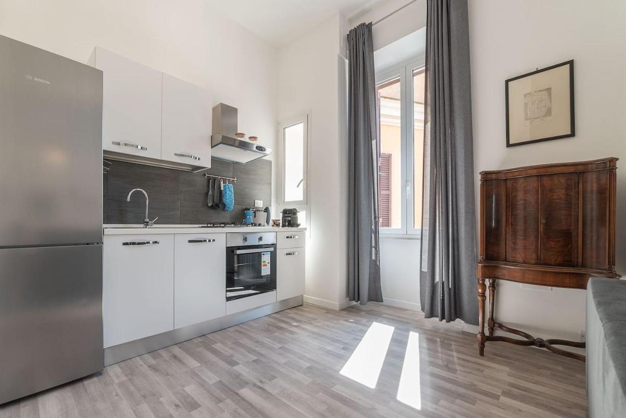 Live like a local in Rome’s exclusive Colle Oppio Appartamento Esterno foto